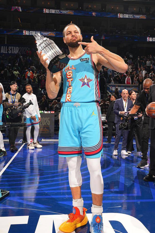 库里新星关键助攻表现惊艳,TL未来可期!的简单介绍 库里新星关键助攻表现惊艳,TL未来可期!的简单介绍