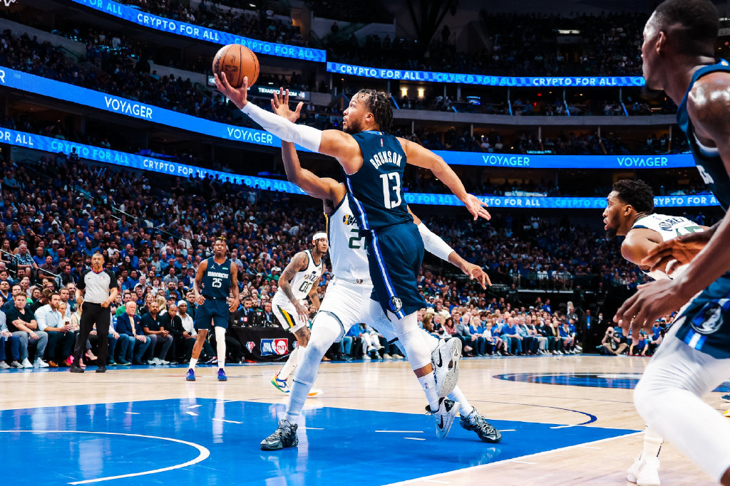 关于穆古鲁扎关键节点大胜，SKT带队取胜！的信息